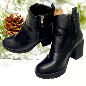 Rampage Harlee Style Ankle Boot - Size 9M